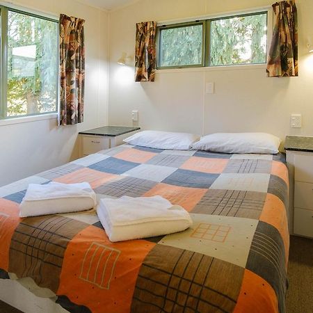 Grumpy'S Kiwi Holiday Park เจอราลดีน ภายนอก รูปภาพ